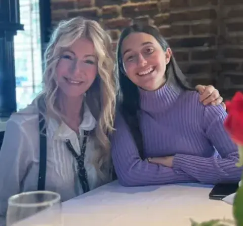 Axzul giornado y cris morena.png Axzul giornado y cris morena.png