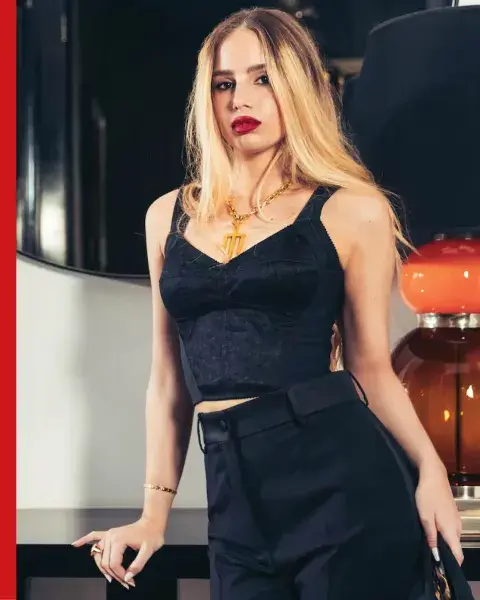 Charo.png Charo.png