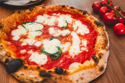 Pizza-napolitana.jpg