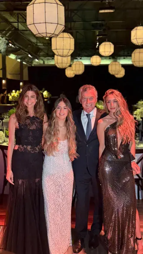 el-look-de-antonia-macri-para-su-fiesta-de-15-.jpg el-look-de-antonia-macri-para-su-fiesta-de-15-.jpg