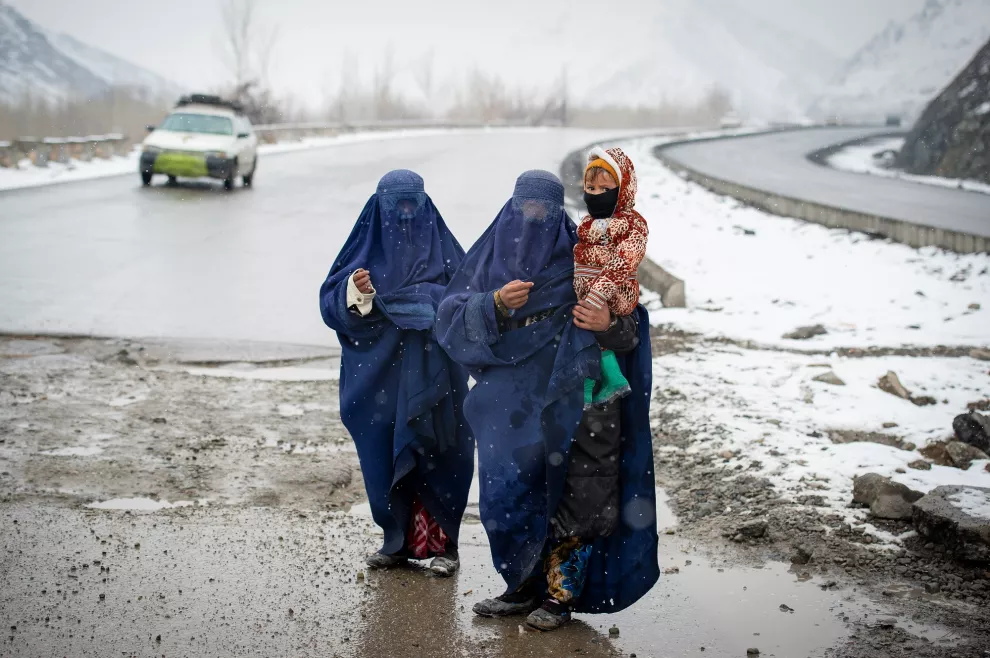 Nuevo informe de Amnistía Internacional revela la asfixiante opresión que padecen las mujeres en Afganistán.
