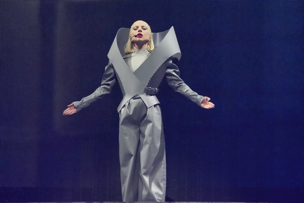Lady Gaga se presenta en el escenario durante el Chromatica Ball Summer Stadium Tour en Friends Arena el 21 de julio de 2022 en Estocolmo, Suecia. 