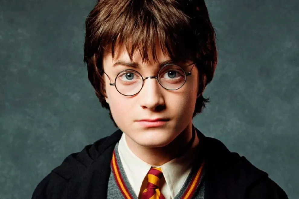 cuadrado Enorme Plata Harry Potter: en su cumpleaños, te contamos 10 curiosidades que  probablemente no sabías - Ohlalá