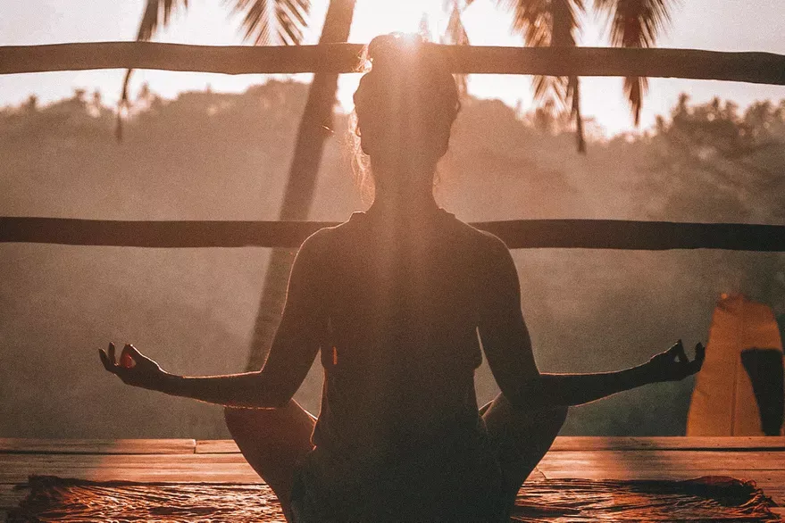 Meditar, una de las recomendaciones para acercarte a tu ser interior