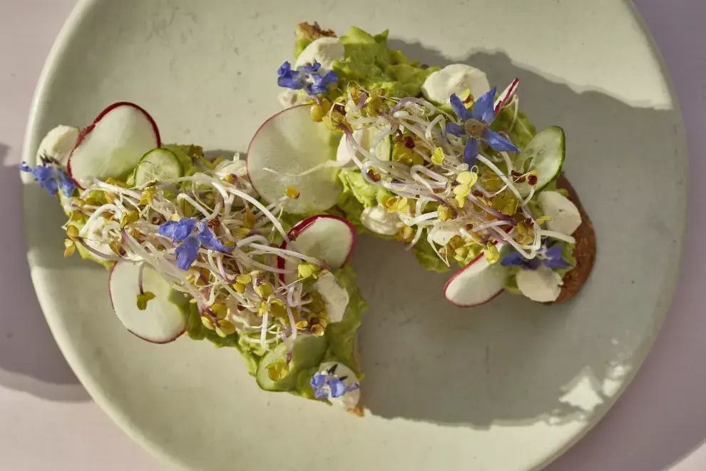 Avocado toast de Mudrá.