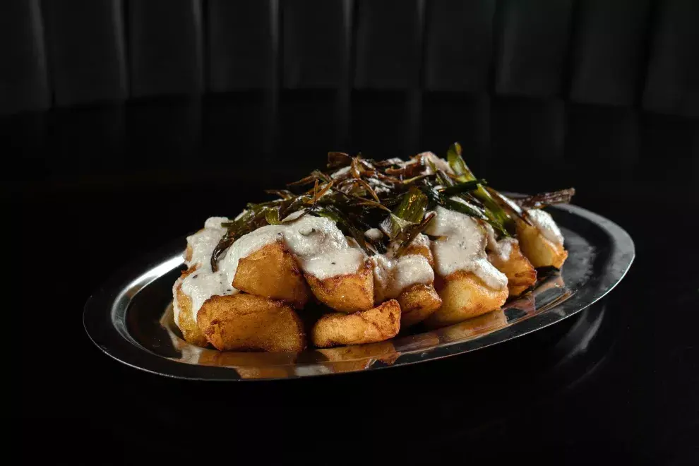 Con queso de cajú y puerros asados.