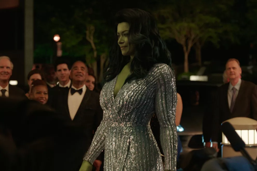 Tatiana Maslany da vida a She-Hulk.