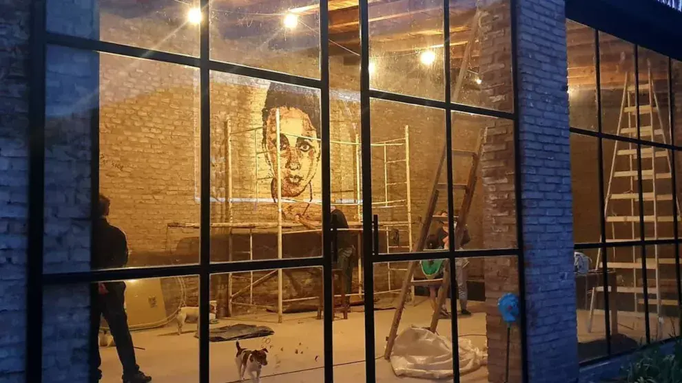 Plena obra de La Casa de al Lado, en Carmen de Patagones
