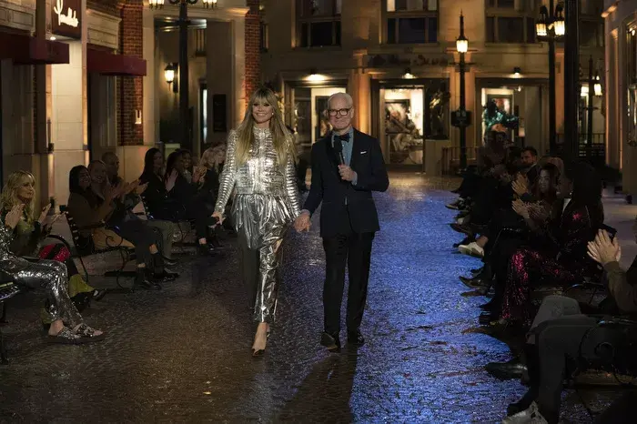 Heidi Klum y Tim Gunn an Making The Cut.