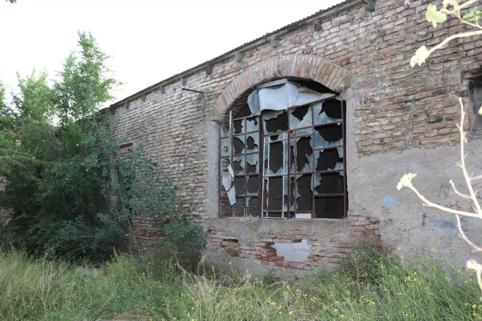 Las ruinas previas de La Casa de al Lado