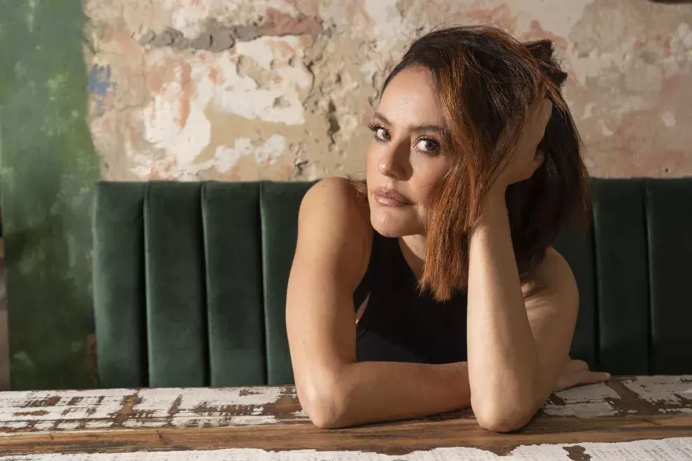 Cristina Umaña interpreta a Maruja Pachón, periodista y política colombiana.