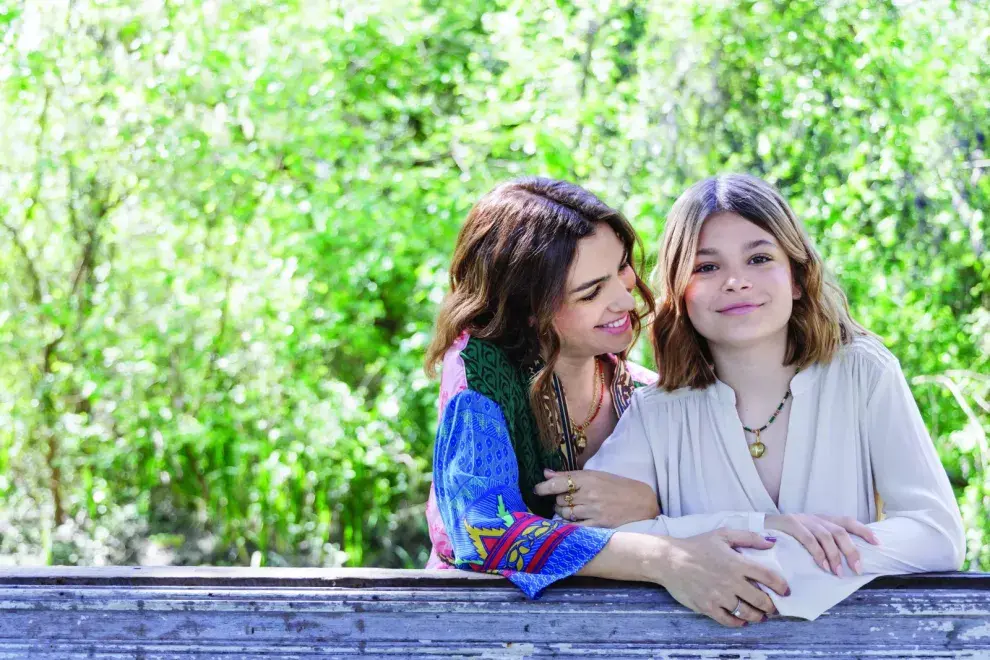 Agustina Cherri y Muna Pauls, en la primera tapa para OHLALÁ!