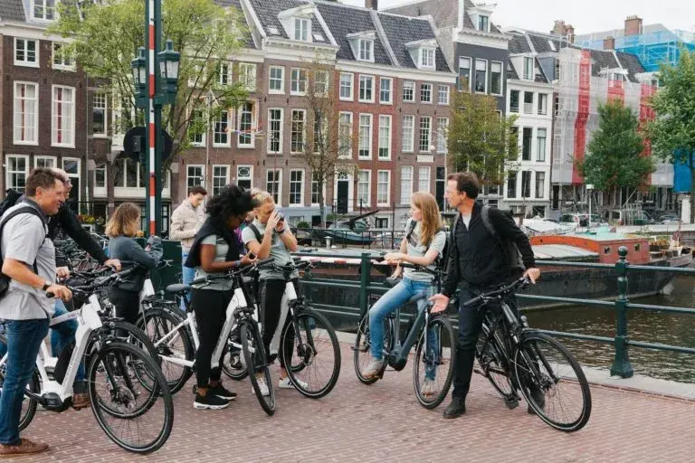 En Holanda el 29 % de la población se moviliza en bicicleta