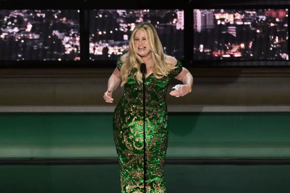 Jennifer Coolidge, ganadora y bailarina. 