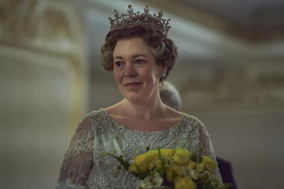 Olivia Colman como la Reina Elizabeth II en The Crown.