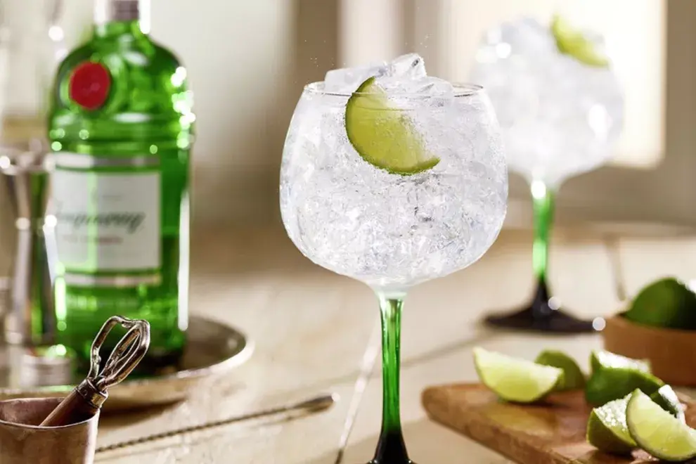 Tanqueray Tonic.