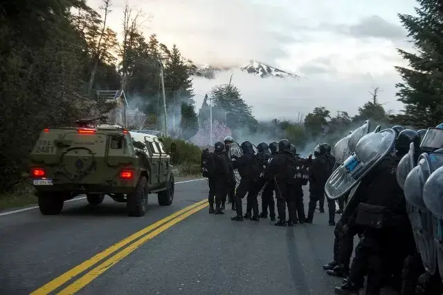 Desde la comunidad mapuche denuncian violación a los derechos humanos.