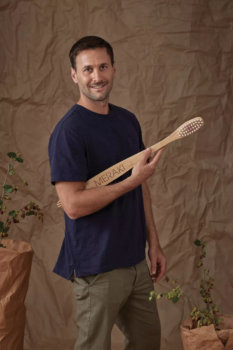 Francisco Mirabella, uno de los socios de Meraki Sustentable, los primeros en fabricar cepillos de bambú en Argentina
