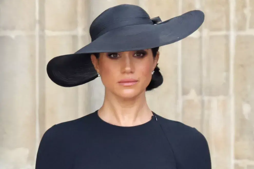 Meghan Markle durante le funeral de la Reina Isabel II.