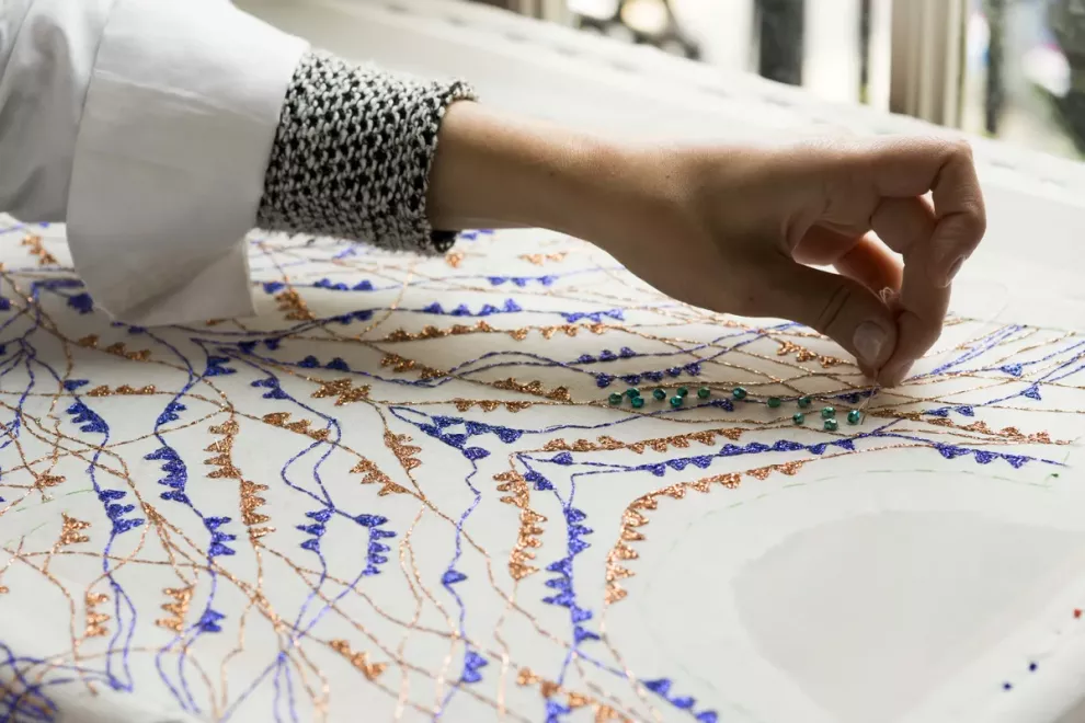 La impronta de Rocío Rivero Art Couture es el bordado y las texturas experimentales.