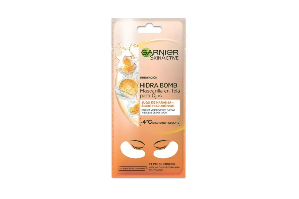Para los ojos cansados, las mascarillas de Garnier. Tenés dos opciones: una con forma de anteojos para hidratar profundamente y otra con vitamina C para luchar contra bolsas, ojeras y tono apagado. Hidrabomb Jugo de Naranja y ácido hialurónico. Precio $588