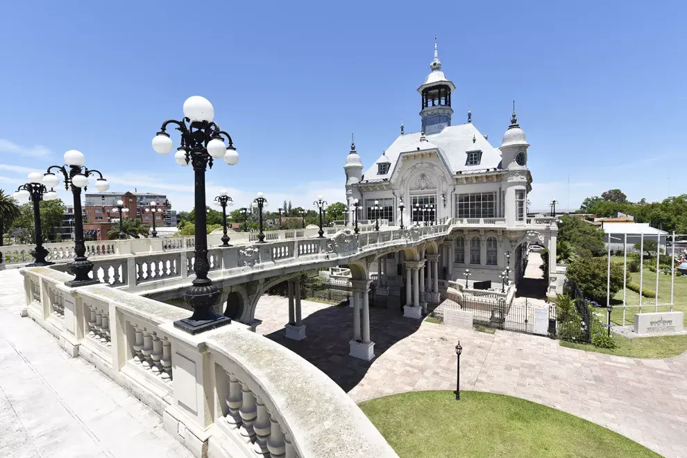  Museo de Arte Tigre.