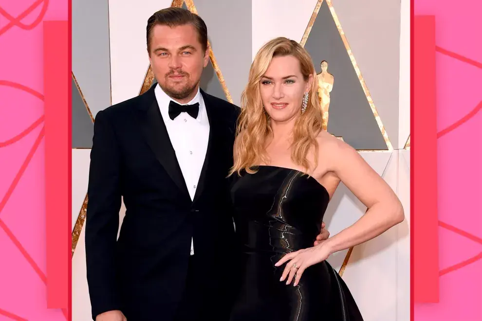 Leonardo DiCaprio y Kate Winslet durante una alfombra roja de los Oscars.