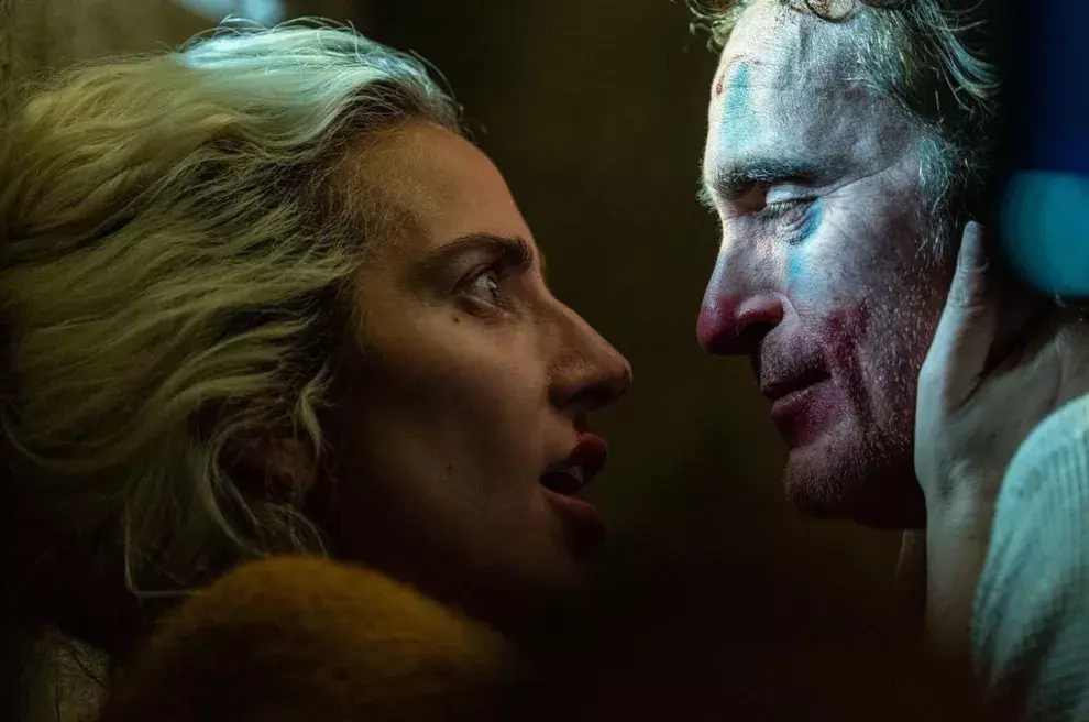 Lady Gaga y Joaquin Phoenix en Joker 2.