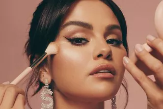 La rutina de maquillaje de Selena Gómez que es furor en las redes.