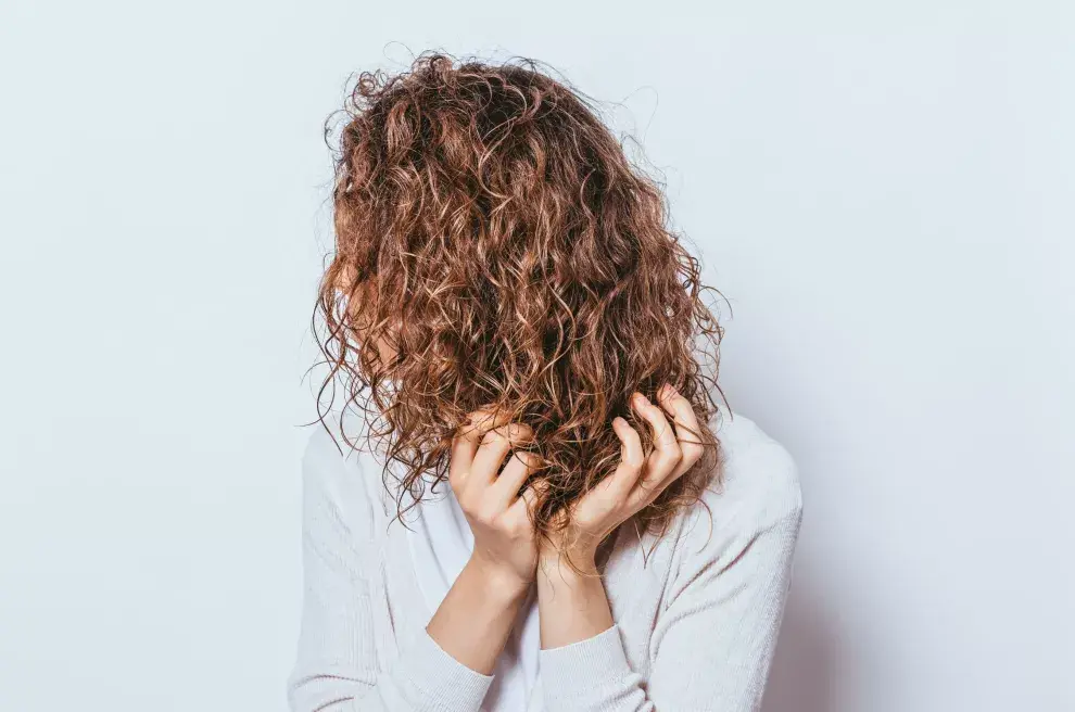 La técnica de 3 pasos para ayudarte a cuidar tu pelo.