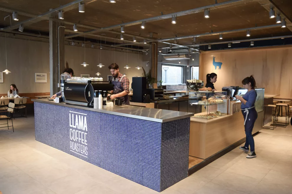 Llama Coffee Roasters también tiene sucursal en La Plata.