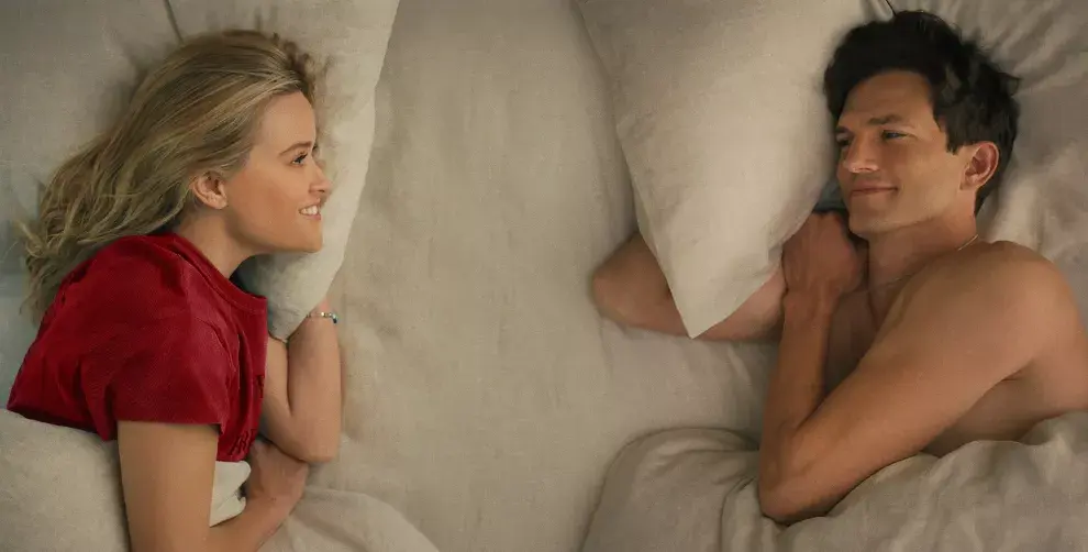 Reese Witherspoon y Ashton Kutcher hacen cambiazo de casa en esta comedia romántica.