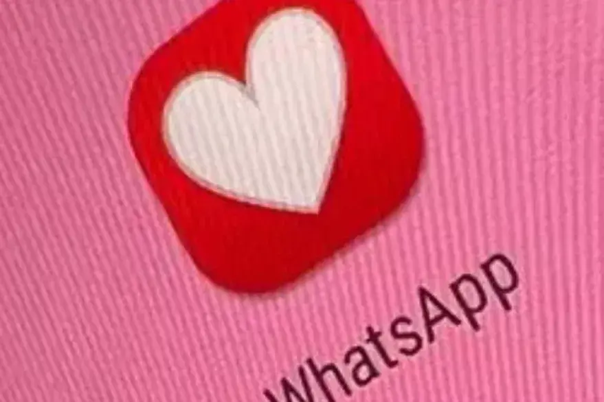 La nueva opción de logo de Whatsapp por San Valentín. 