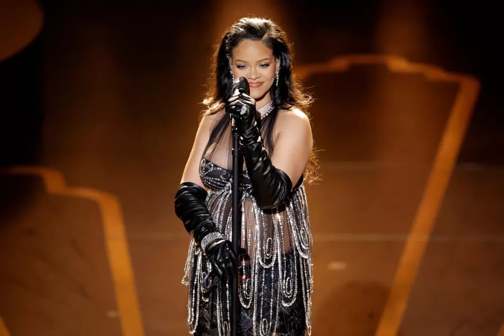 Rihanna la rompió con un show inolvidable en los Oscar 2023.