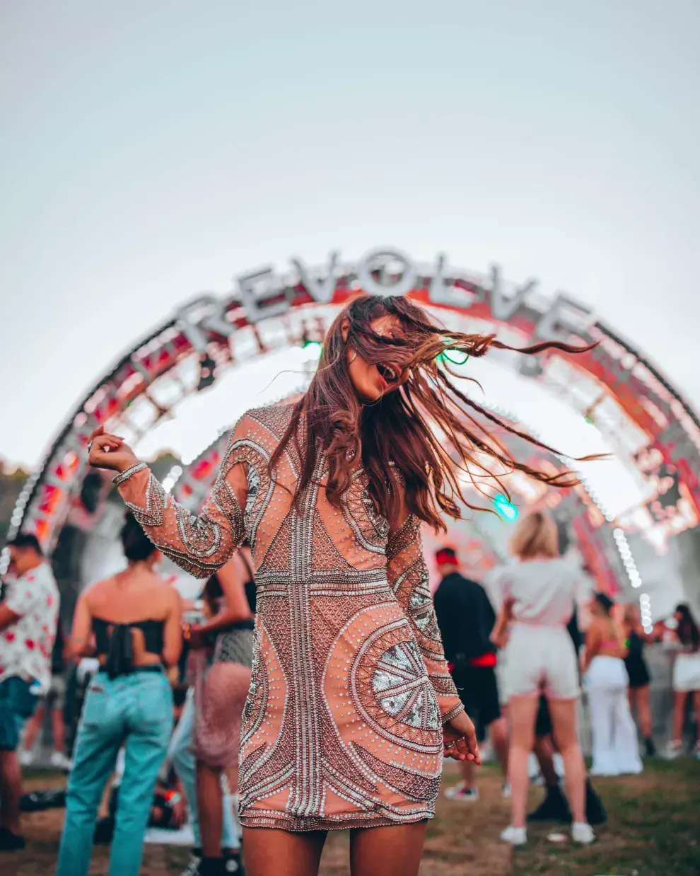 Viajar a festivales como Coachella o Revolve Festival eran un must en la vida de esta bloguera.