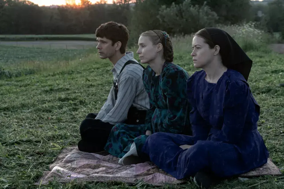 Ben Whishaw es la única cara masculina adulta de toda la película.