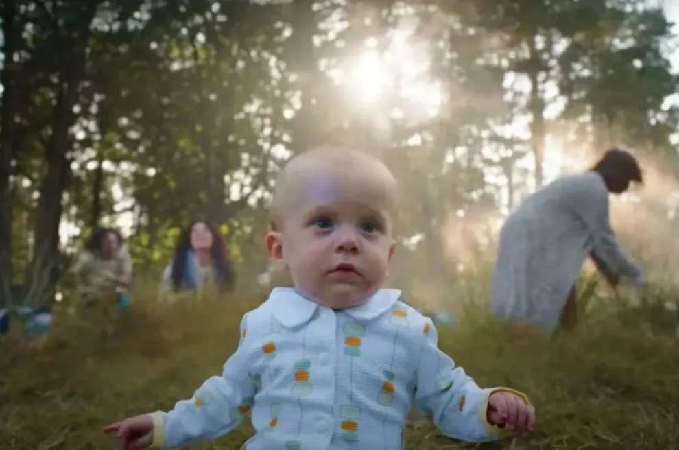 El bebé es una de las series más raras de HBO Max.