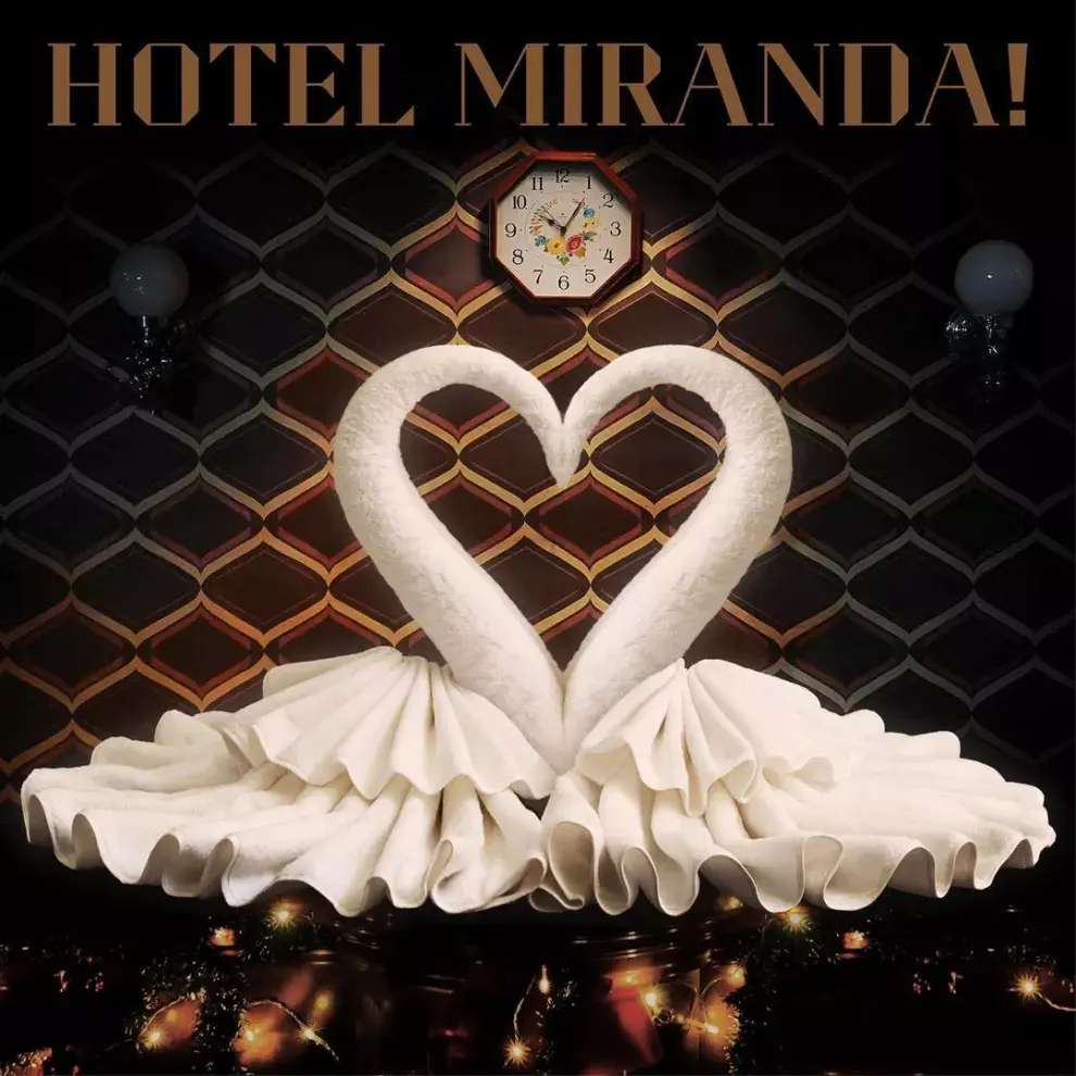 7. Miranda! lanzó su esperado álbum Hotel Miranda.