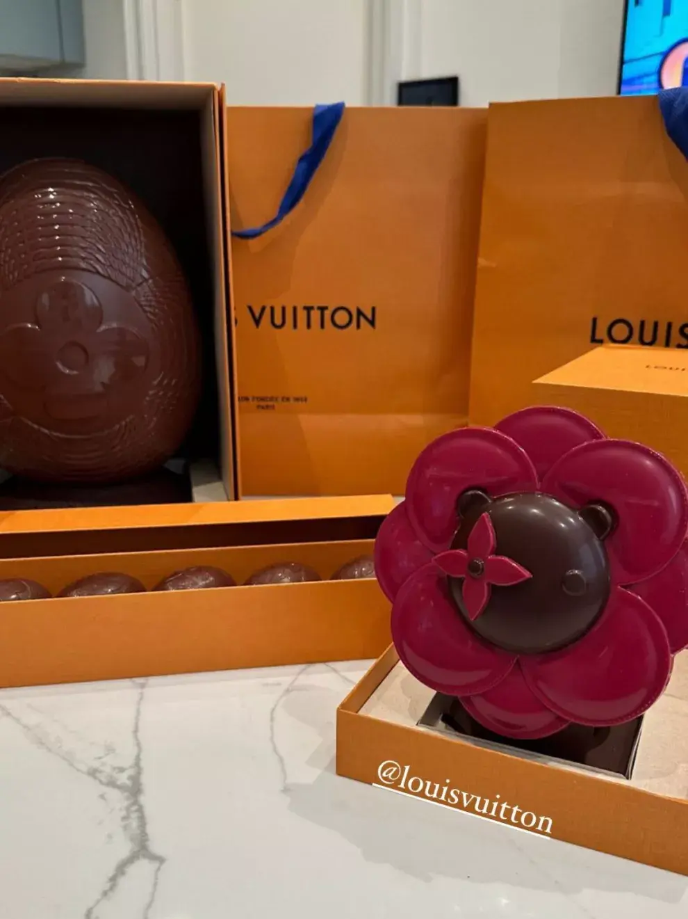 Las stories de Antonela Roccuzzo con sus huevos de Louis Vuitton