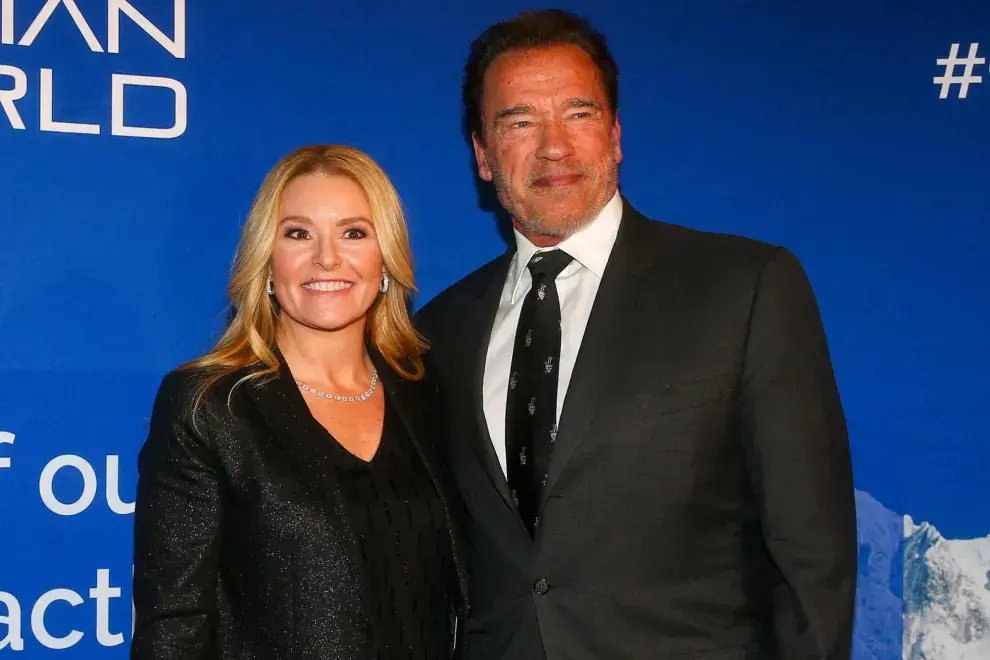 Arnold Schwarzenegger y su pareja, Heather Milligan, en enero pasado.