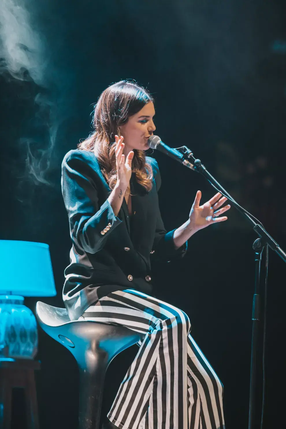 La poetisa española, en su recital de poesía "Yo no quiero ser recuerdo"