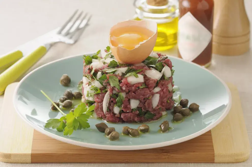 El tartar: el plato francés que no te podés perder.