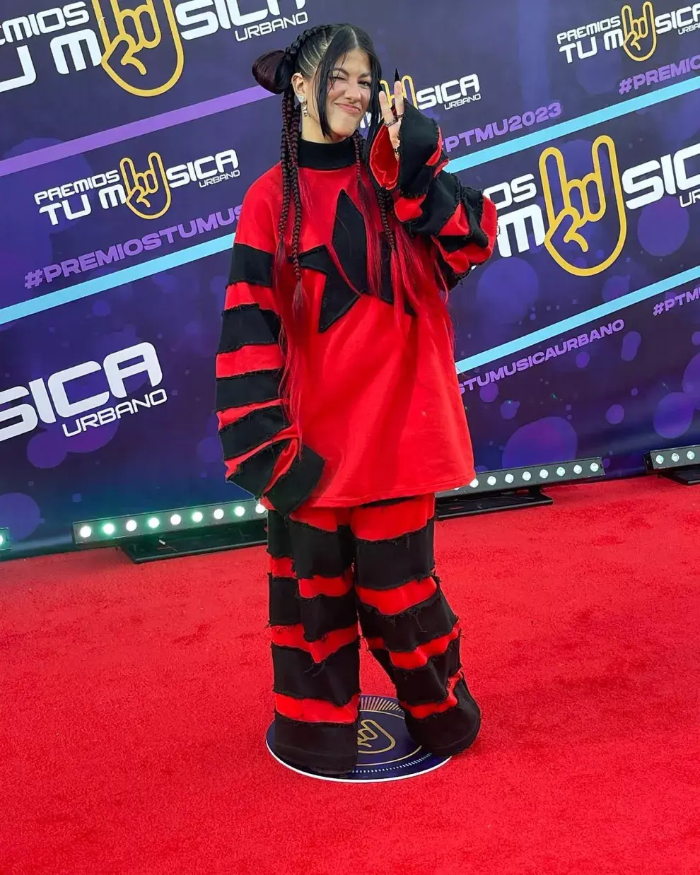 La puertoriqueña PaoPao en los Premios Tu Música Urbano 2023.