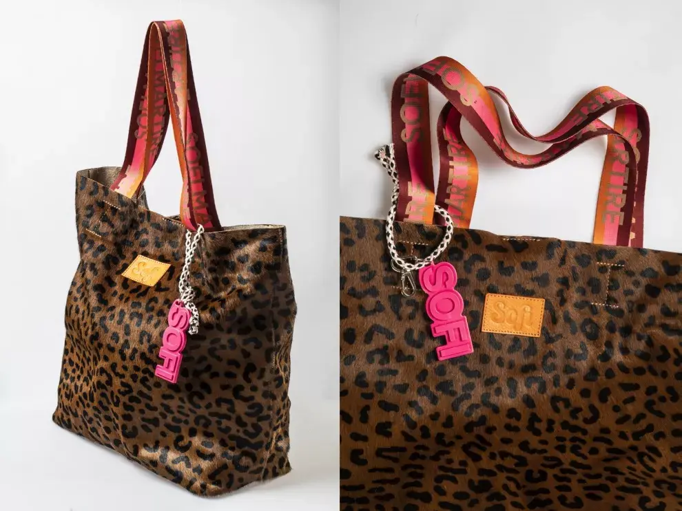 El toque animal print no puede faltar en ningún guardarropa. 