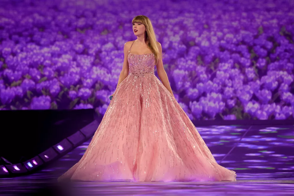 Taylor Swift: las swifties esperan su show en Argentina relanzando su canción Agosto.