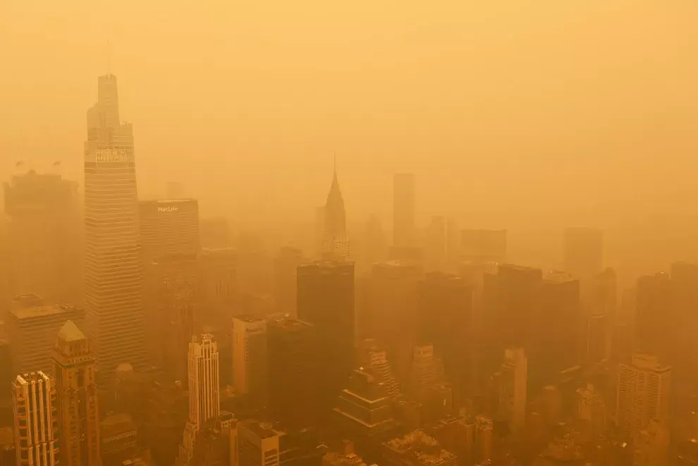 Debido a incendios en Canadá, Nueva York está sumido en humo. Las fotos son impresionantes.