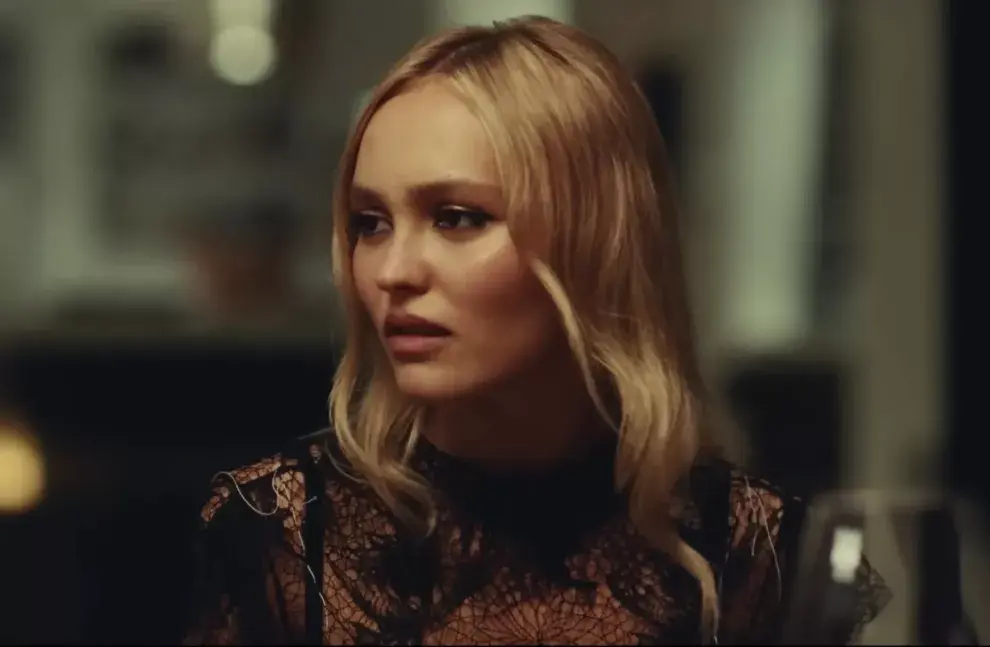 Lily-Rose Depp defiende las escenas de sexo de The Idol.