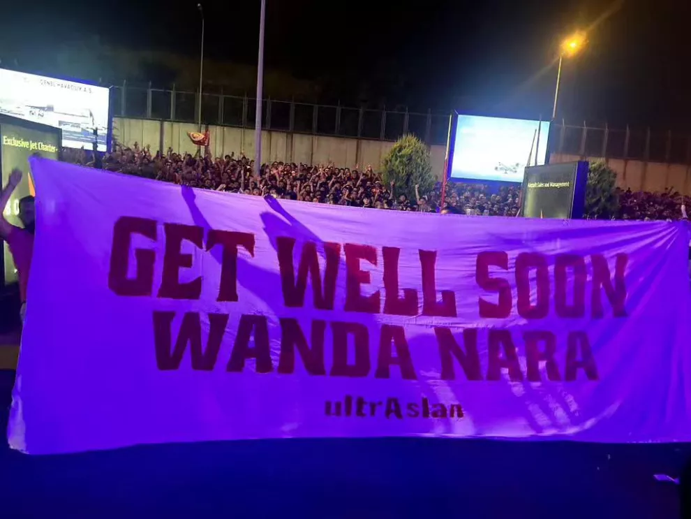 La emotiva llegada de Wanda Nara a Turquía.