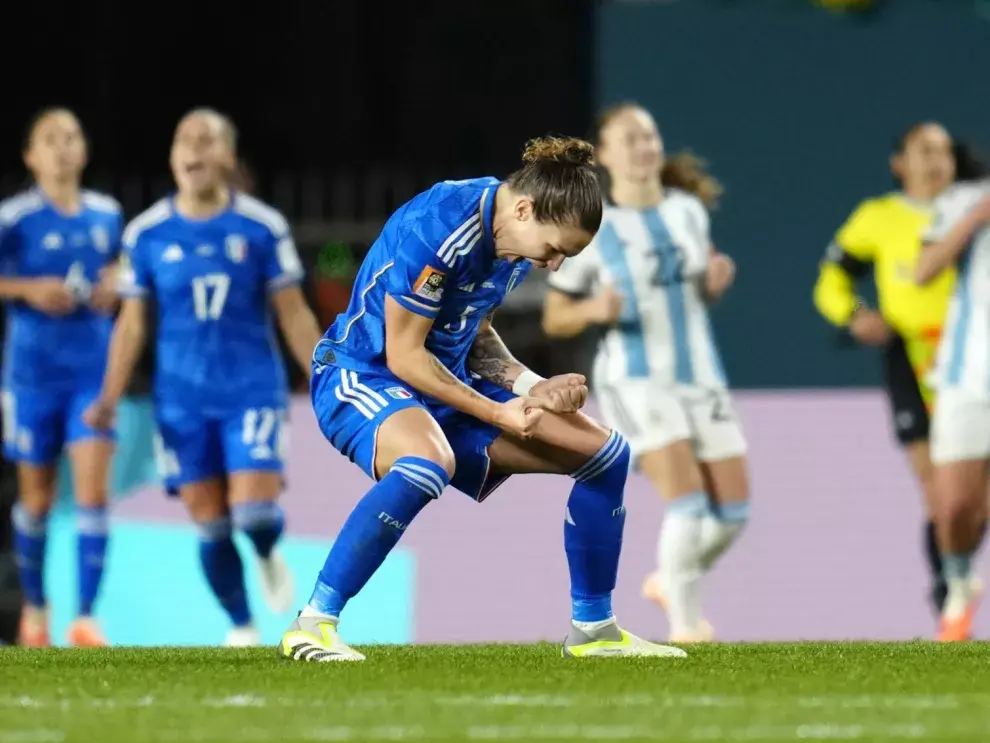 La Selección argentina perdió en su debut contra Italia.