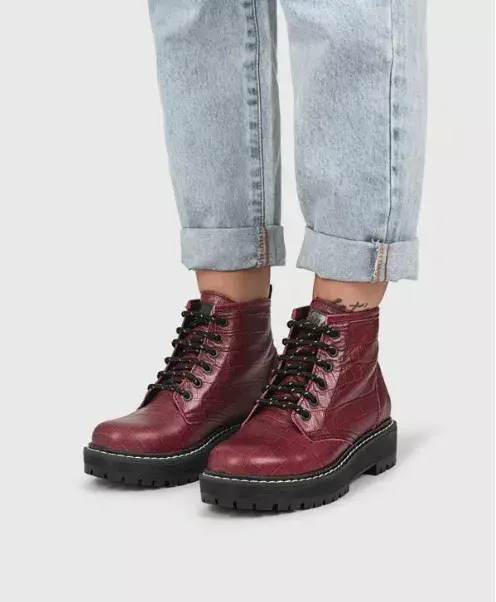 TEXTURADO DE CUERO, VIAMO $33.880. 
